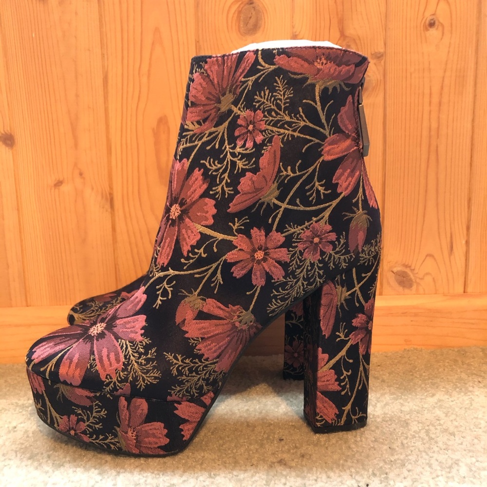 Qupid Floral Heel Booties